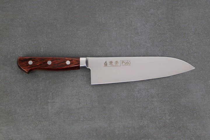Japanisches Santokumesser liegend
