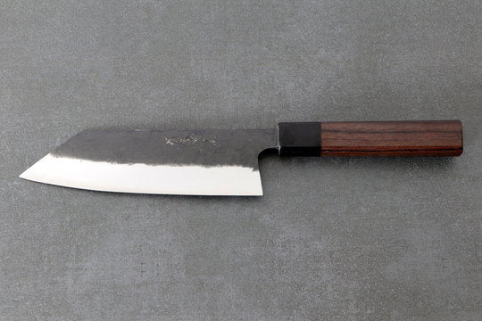 liegendes Bunka mit Kurouchi Klingenblatt