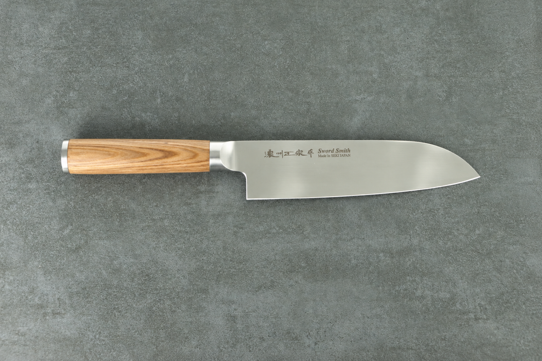 Modernes Santokumesser original aus Japan