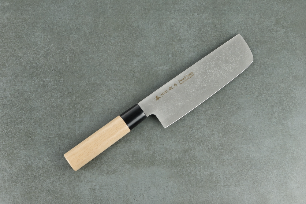 Nakiri Messer mit japanischem Kanji auf der Klinge