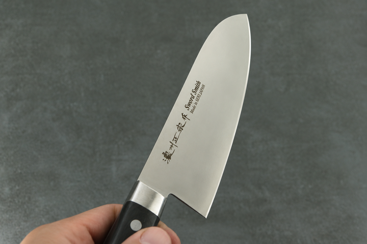Santokumesser aus traditionellem harten Klingenstahl