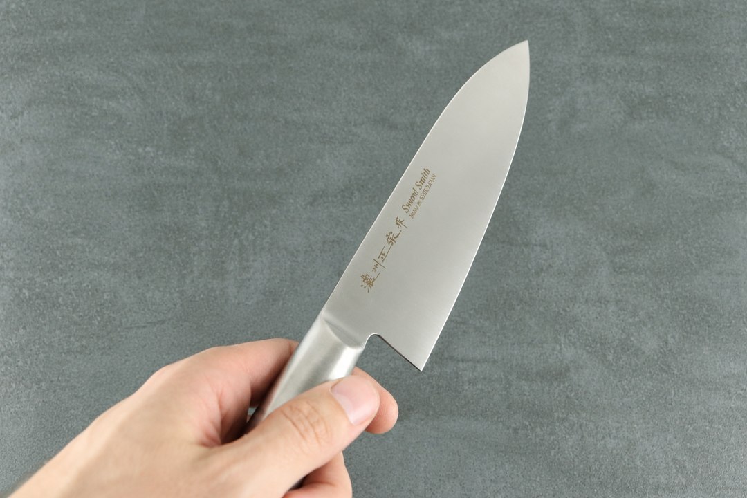 Japanisches Santoku 17 cm mit Edelstahlgriff