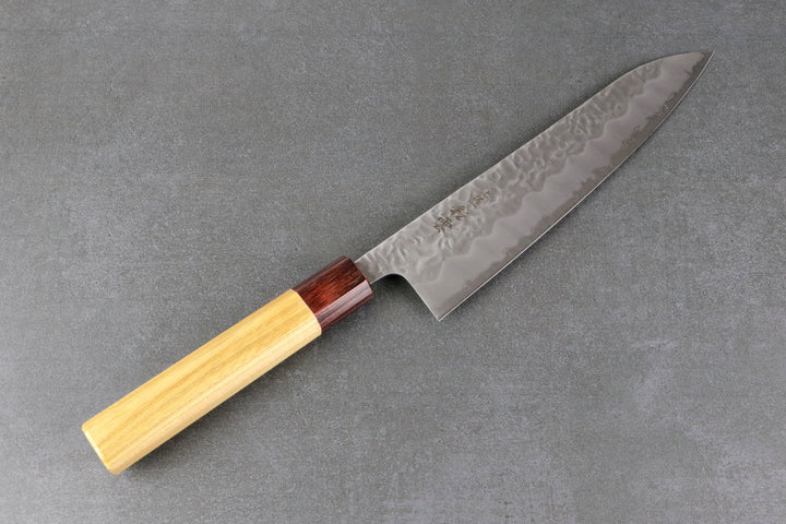 Gyuto mit zweifarbigem Holgriff und edler Klinge